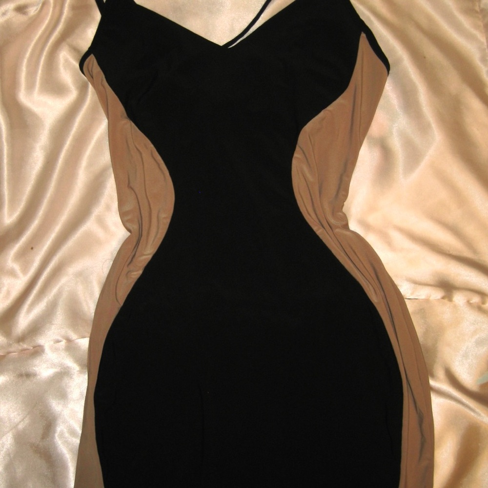 Elegant Black and Tan Dress🥥🤍